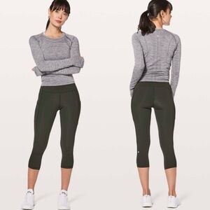 Lululemon Speed Up Crop Leggings in Evergreen size 4